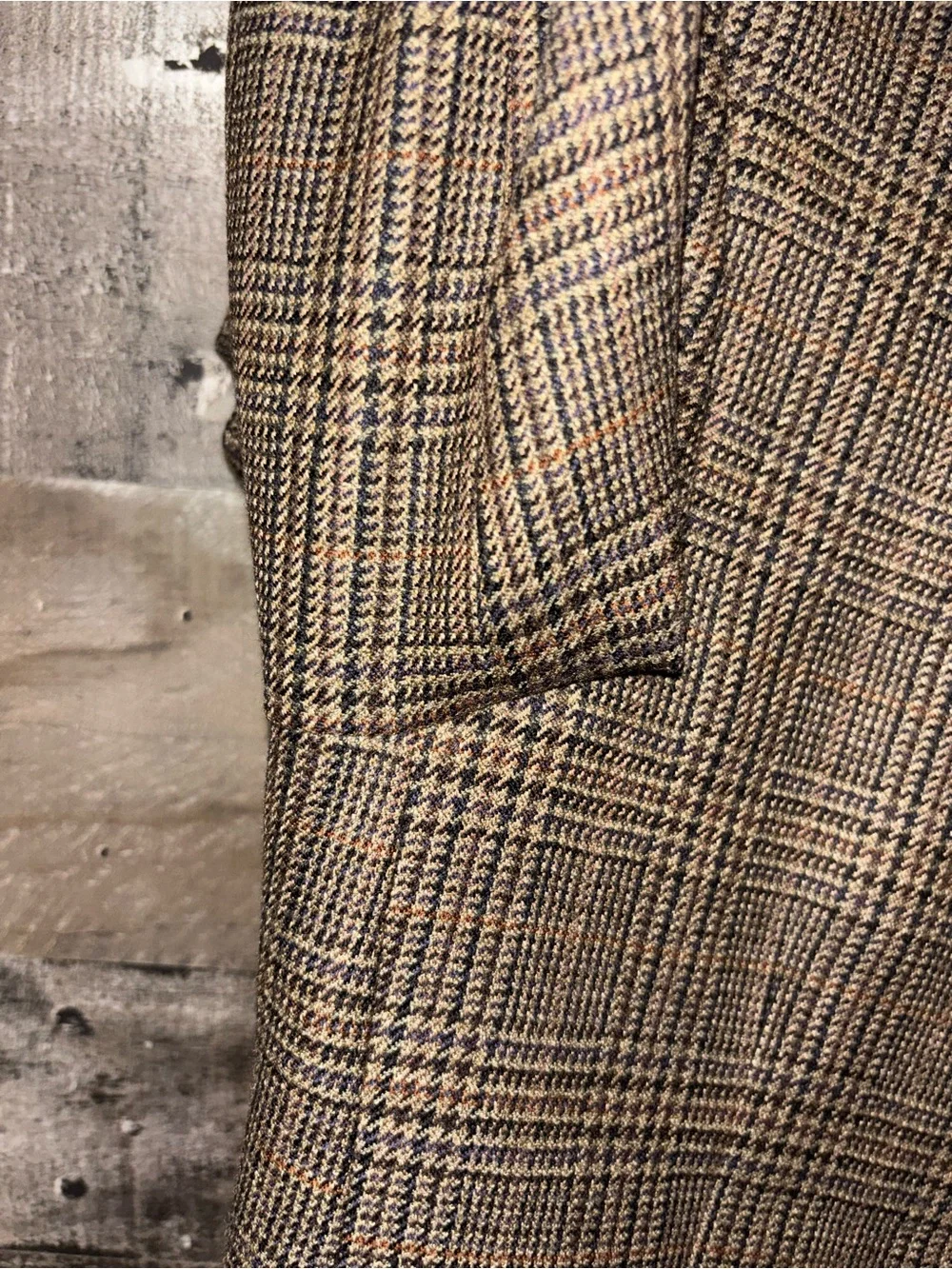 Botany 500 Tailored 100% Lambswool Men's Brown Glen Plaid Two-Button Sport Coat